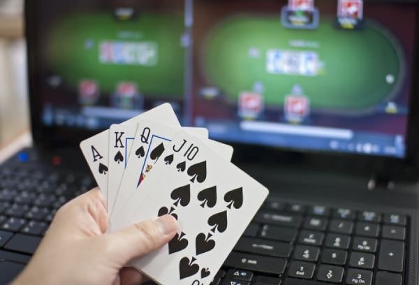 Comparison of ratu123 slot app, browser, and web interfaces